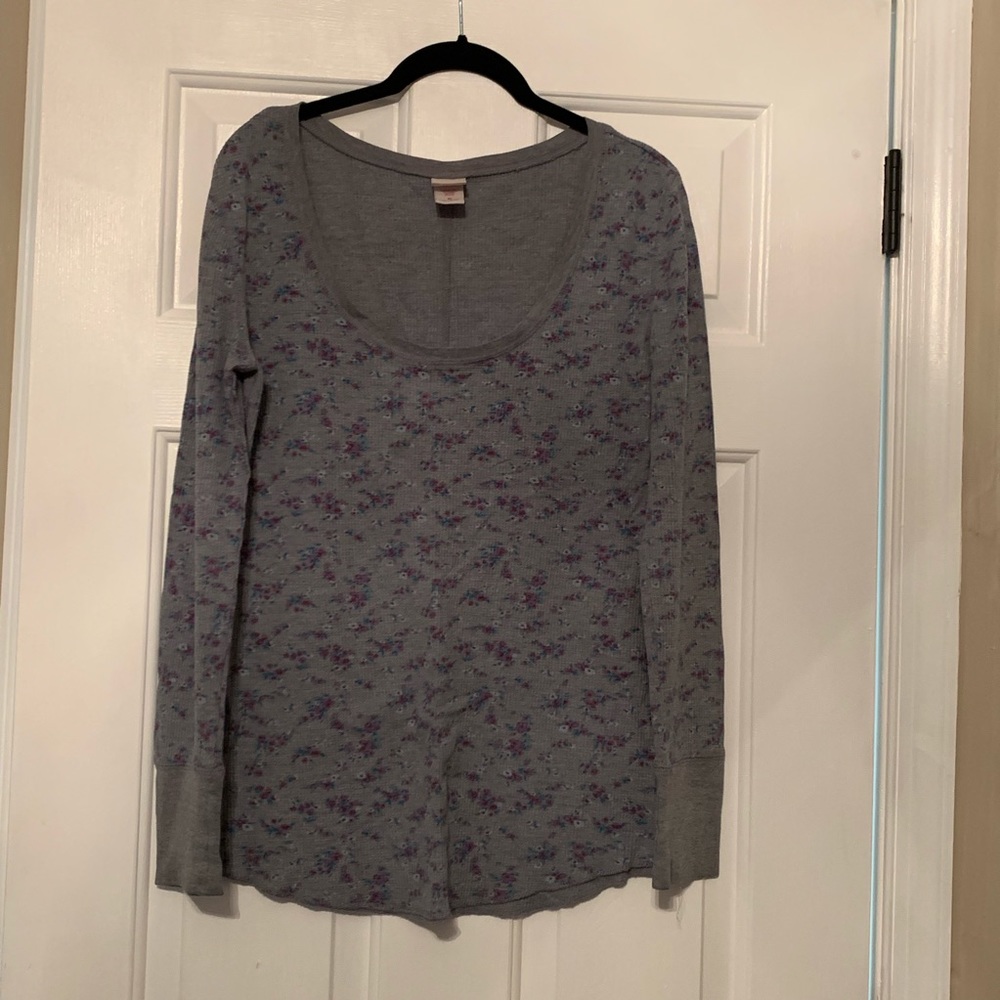 Long sleeve floral shirt